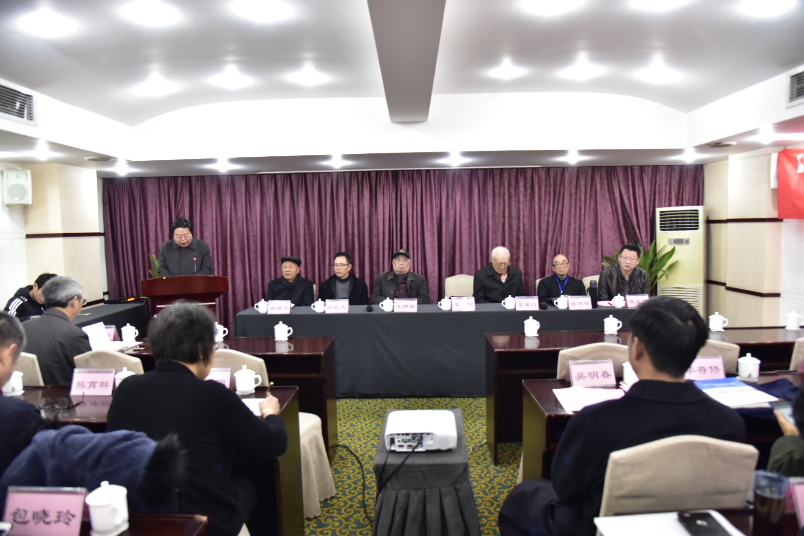 四色AV
院长 李怡教授.jpg